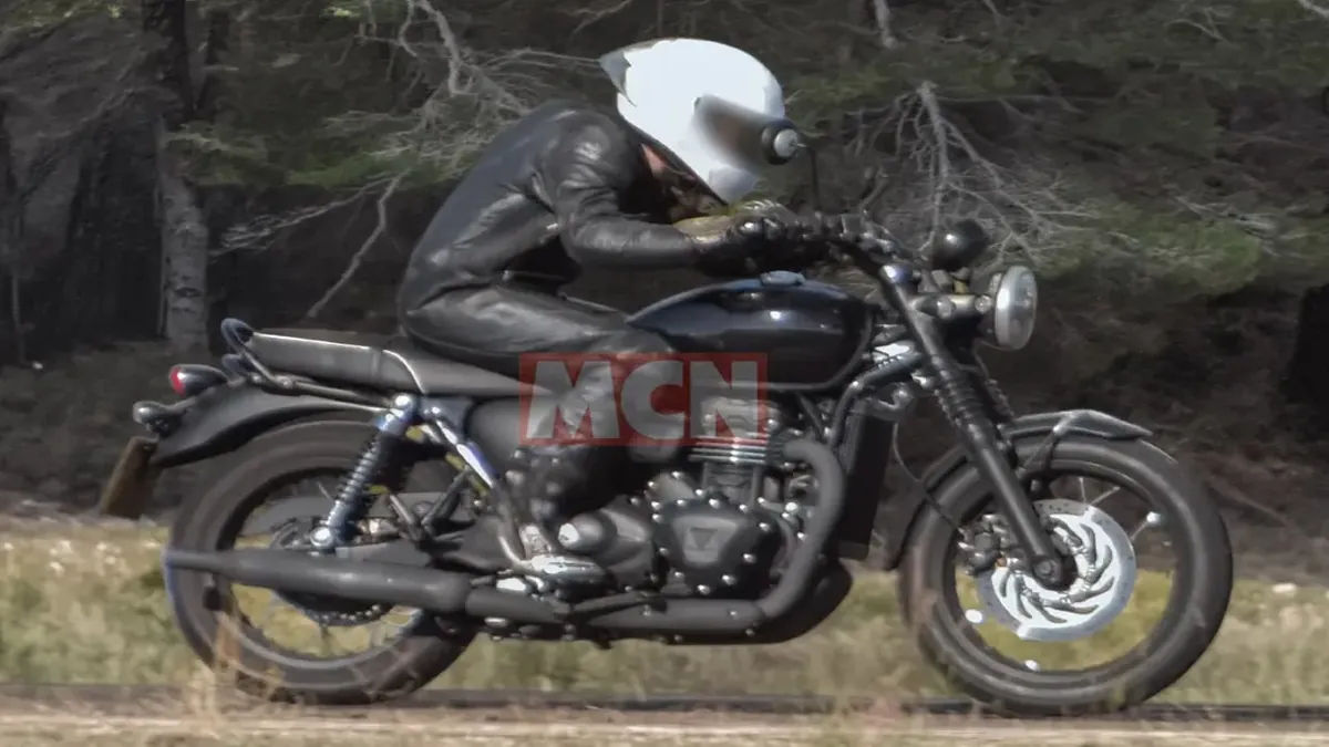 Triumph pode apresentar Bonneville 400 e expandir linha clássica