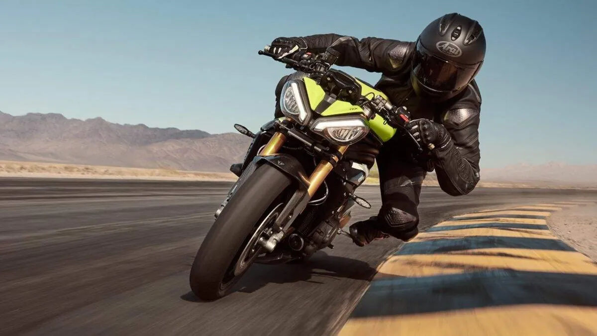 Triumph Speed Triple 1200 RX: edição limitada para alta performance