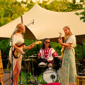 'Walking to the Sun' videoclip opnames