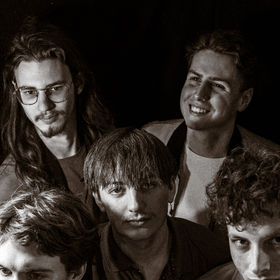 Full size portrait bandfoto