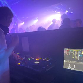 De Barak, Techno Rave