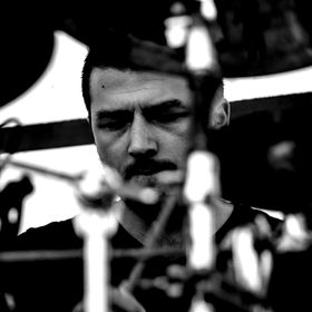 Niels Vanthourenhout - Drums