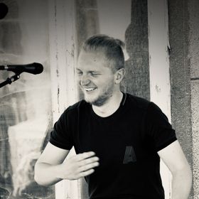 Fabian Van Der Elst, percussie