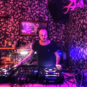 Retrohouse @ caplette ( with Mike Thompson)