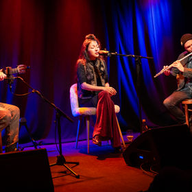 In de Arscene, eerste keer als Ave de Barro trio met Tom Callens.