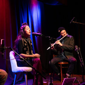 In de Arscene, eerste keer als trio met Tom Callens