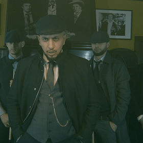 Videoshoot van de track Peaky Blinda