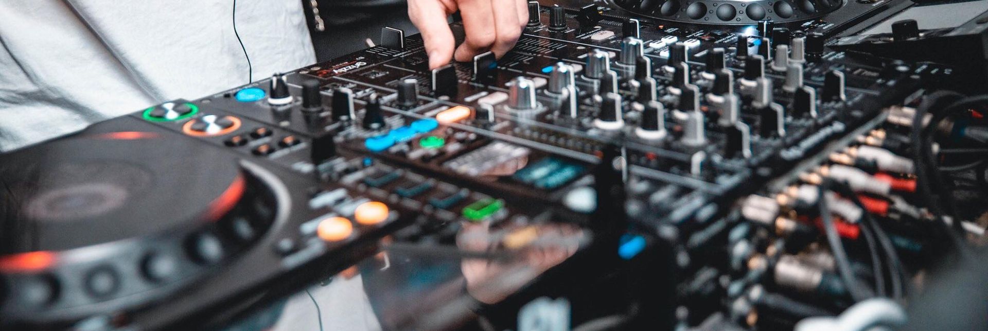 DJ DAMY 