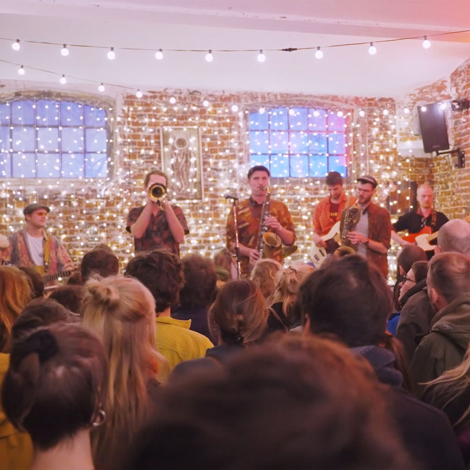 Music Is The Answer in Schaarbeek: MUZIK1030