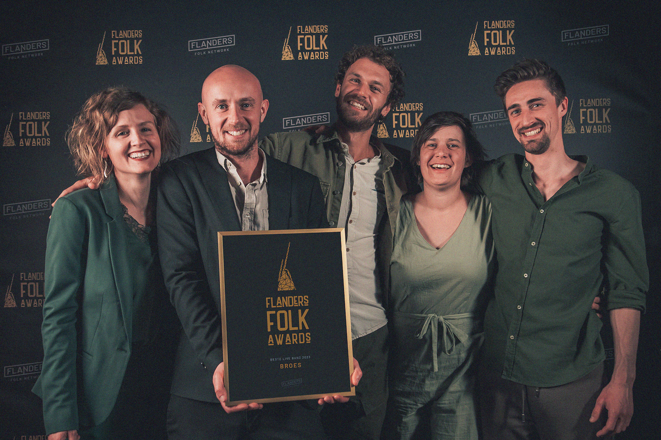 Broes, Marvara en MANdolinMAN vallen in de prijzen tijdens Flanders Folk Awards