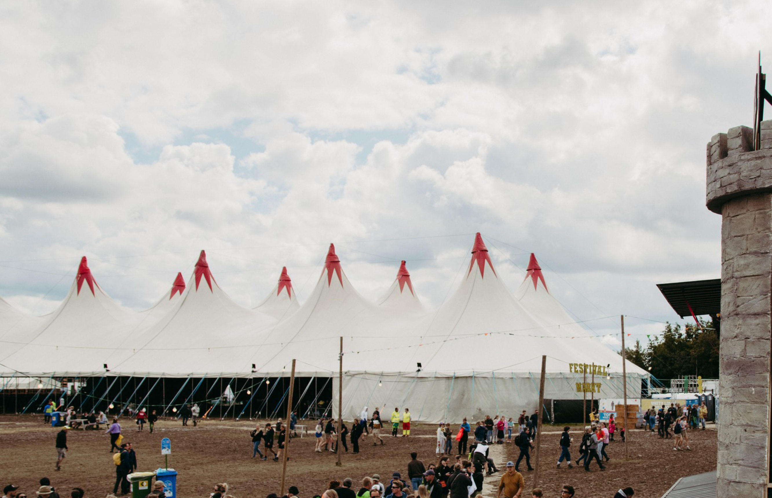 Dit was het internationale bezoekersprogramma op het showcasefestival van Dranouter