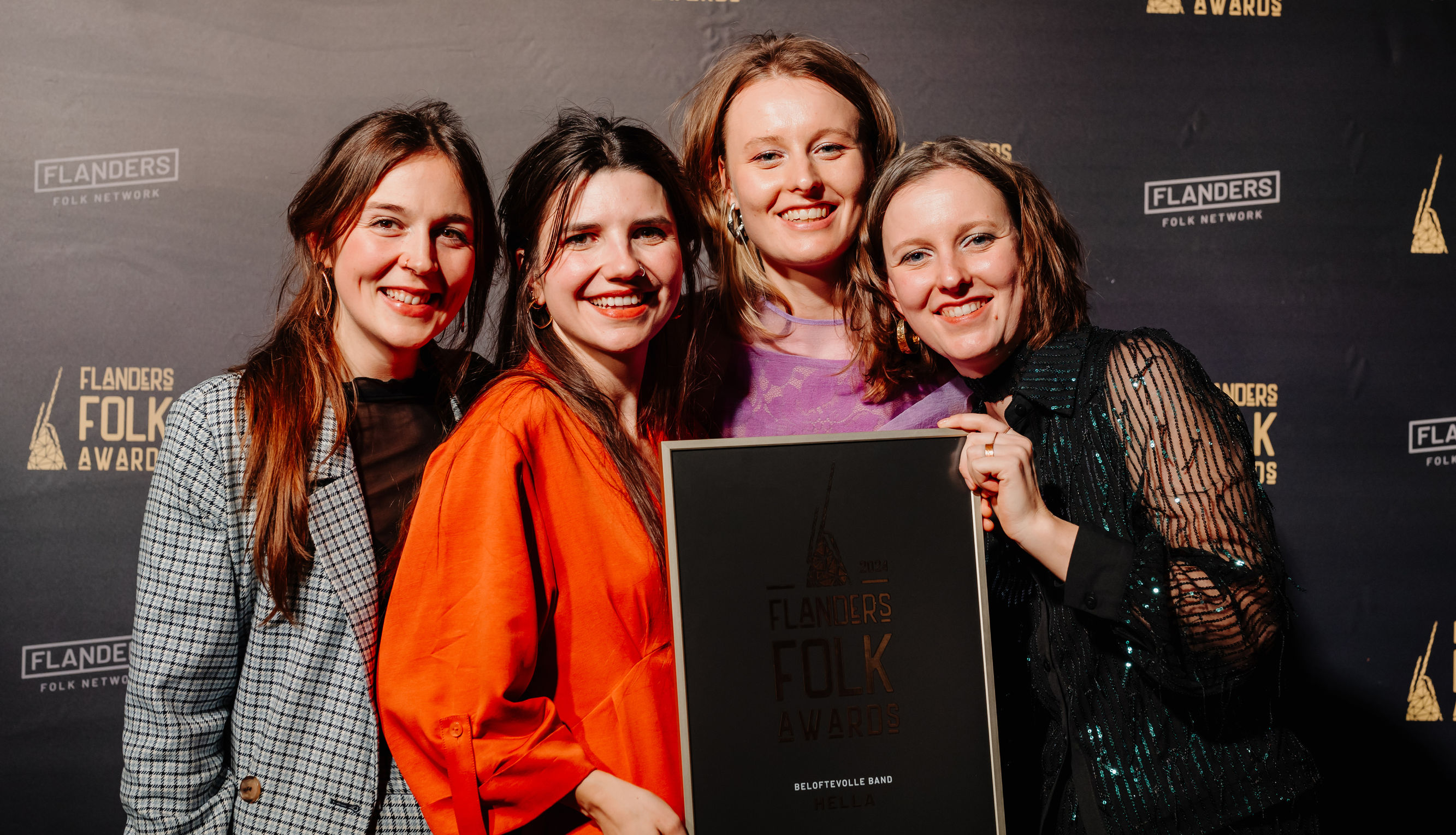 Naragonia, Toasaves, Hella en Marc Vandemoortele zijn de winnaars van de Flanders Folk Awards 2024