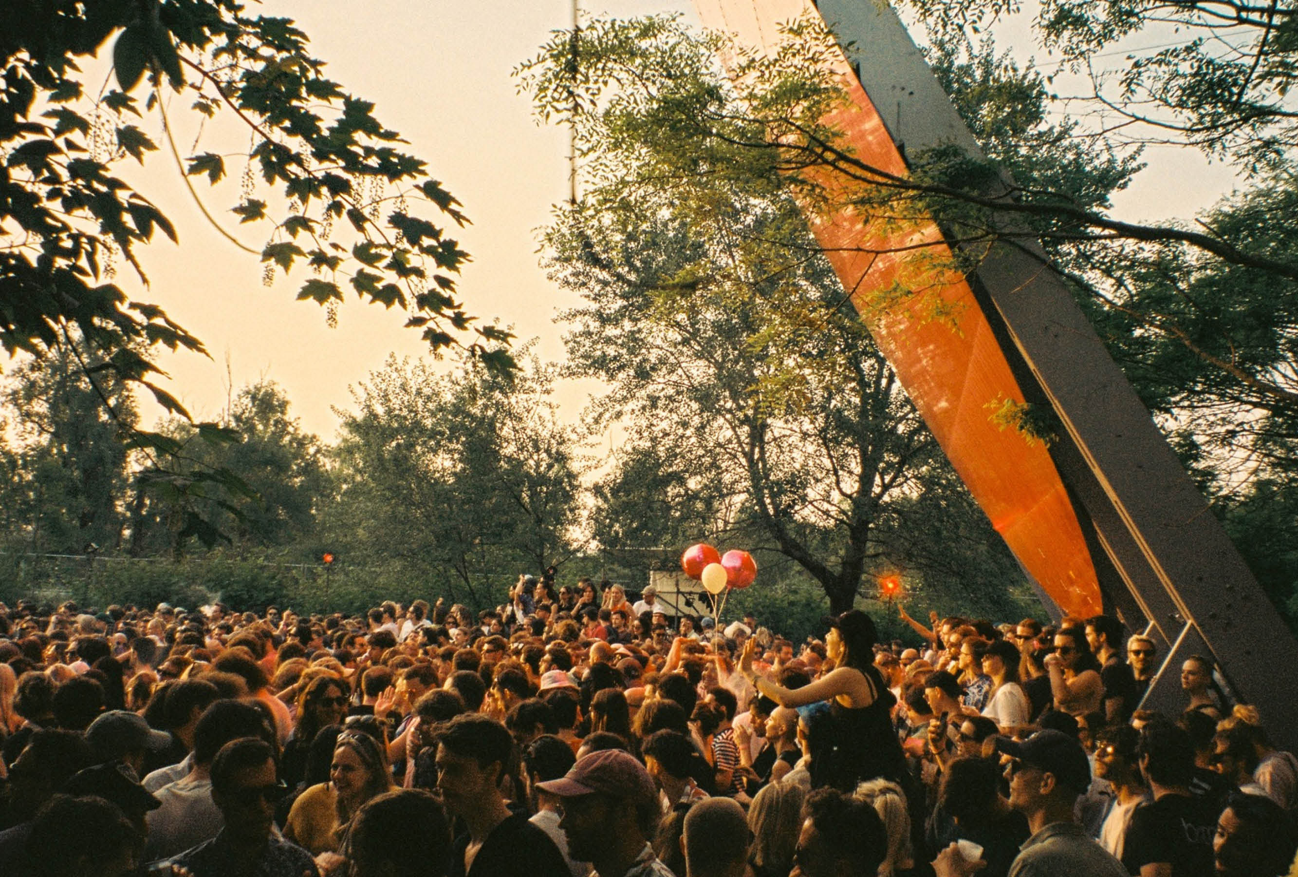 Internationaal bezoekersprogramma door Belgium Booms tijdens Horst Arts & Music Festival