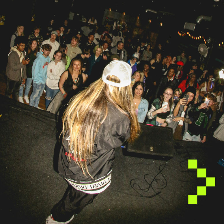 Duik de studio in met andere rappers en beatmakers dankzij SABOOST