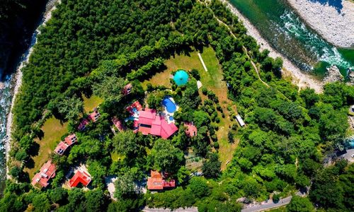 Corbett River Creek Resort