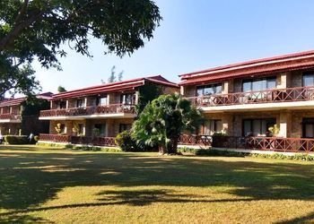 Infinity Resort Corbett 