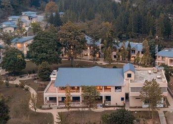 Vana Retreat Corbett