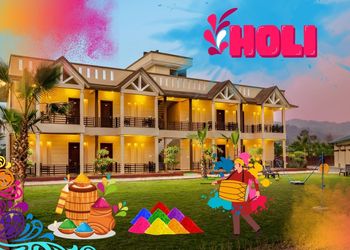 Gajraj Trail Holi Package