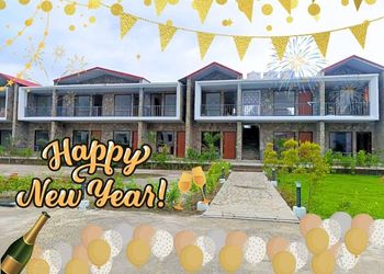 Corbett Tusker Meadows By White Flower New Year Package