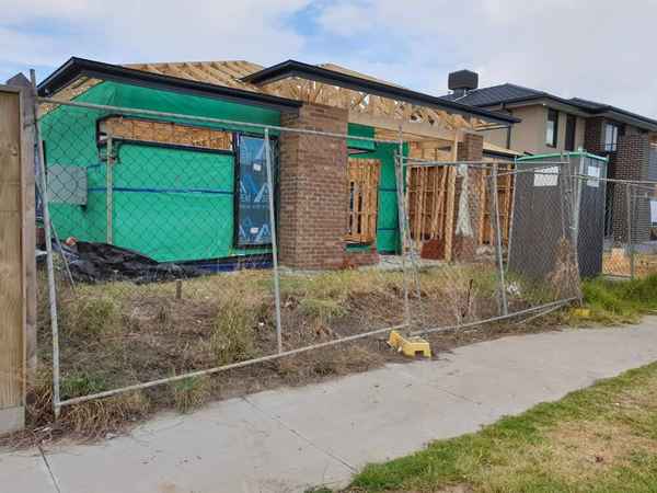 One Man's Rubbish - Rubbish & Waste Removal In Kew