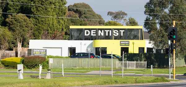 Diamond Dental - Dentists In Wantirna South 3152