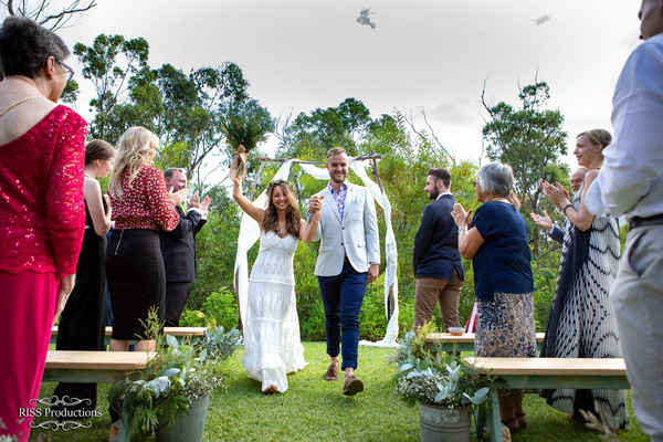 Riss Wedding Photography - Photographers In Macquarie Links