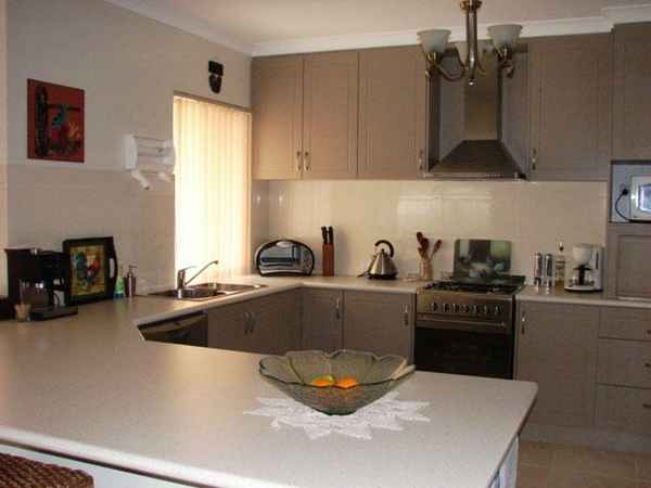 HOLLYWOOD KITCHENS - Kitchen Renovations In Wangara