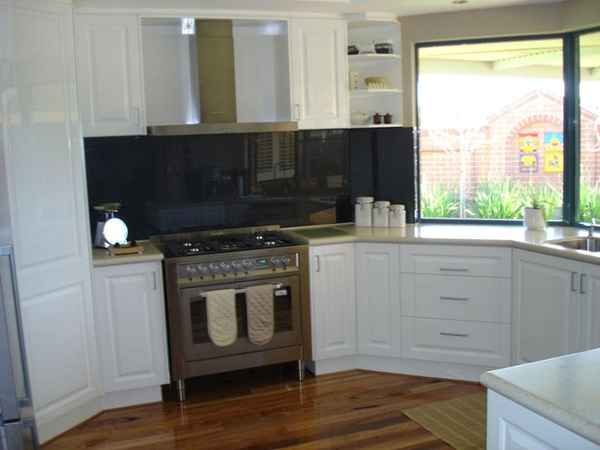 HOLLYWOOD KITCHENS - Kitchen Renovations In Wangara