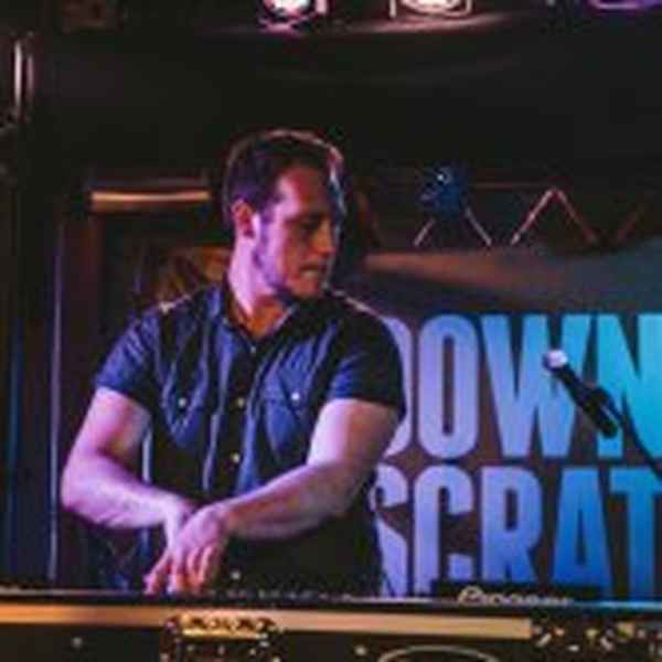 Down To Scratch DJs - DJs In Wamberal