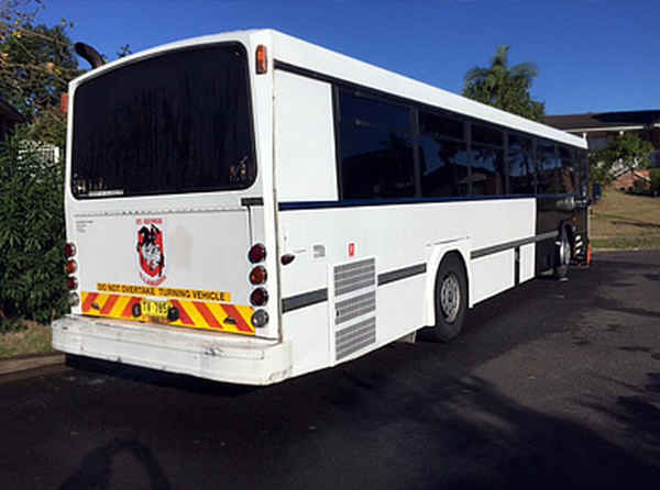 Jono's Party Bus - Buses & Coaches In Edensor Park