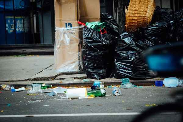 One Man's Rubbish - Rubbish & Waste Removal In Kew