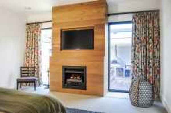 Peninsula Curtains & Blinds - Blinds & Curtains In Mornington