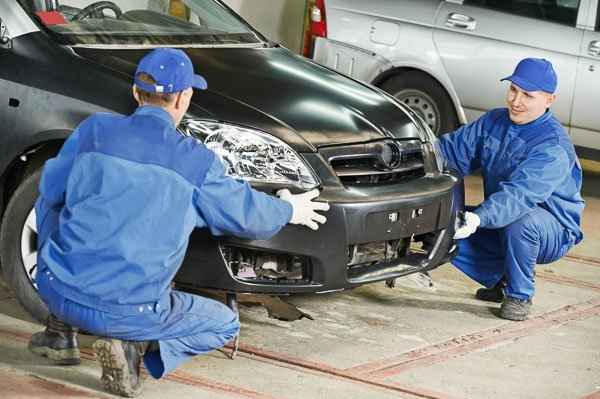 McCulloch's Body Works & Towing - Car Washers In Nambour