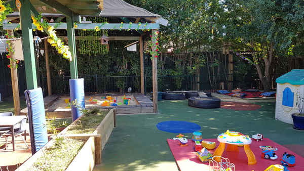 Little Angels Kindergarten Rosehill - Child Day Care & Babysitters In Rosehill