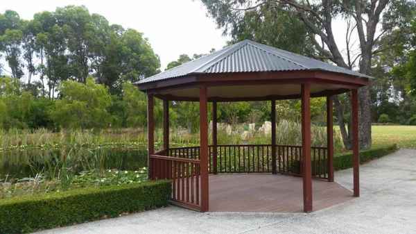 Huts and Decks WA - Carpenters In Furnissdale