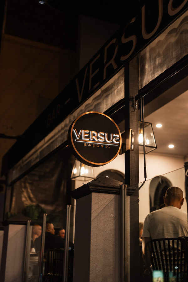 Versus Bar & Dining - Restaurants In Leichhardt