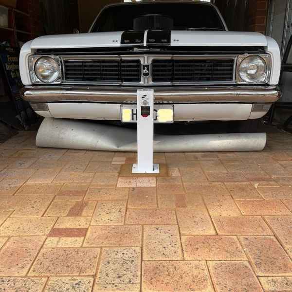 City Bollards Australia - Parking In Canning Vale DC