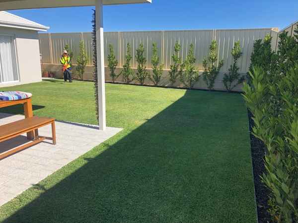 Evergreen Blades Pty Ltd - Gardeners In Cooloongup