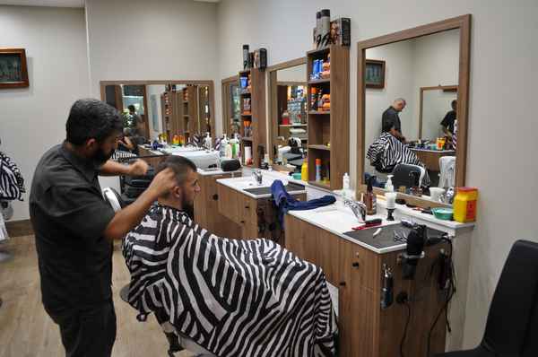 Mimmo's Mens Hair Stylist - Hairdressers & Barbershops In Winston Hills