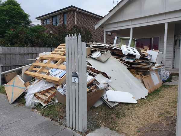 One Man's Rubbish - Rubbish & Waste Removal In Kew