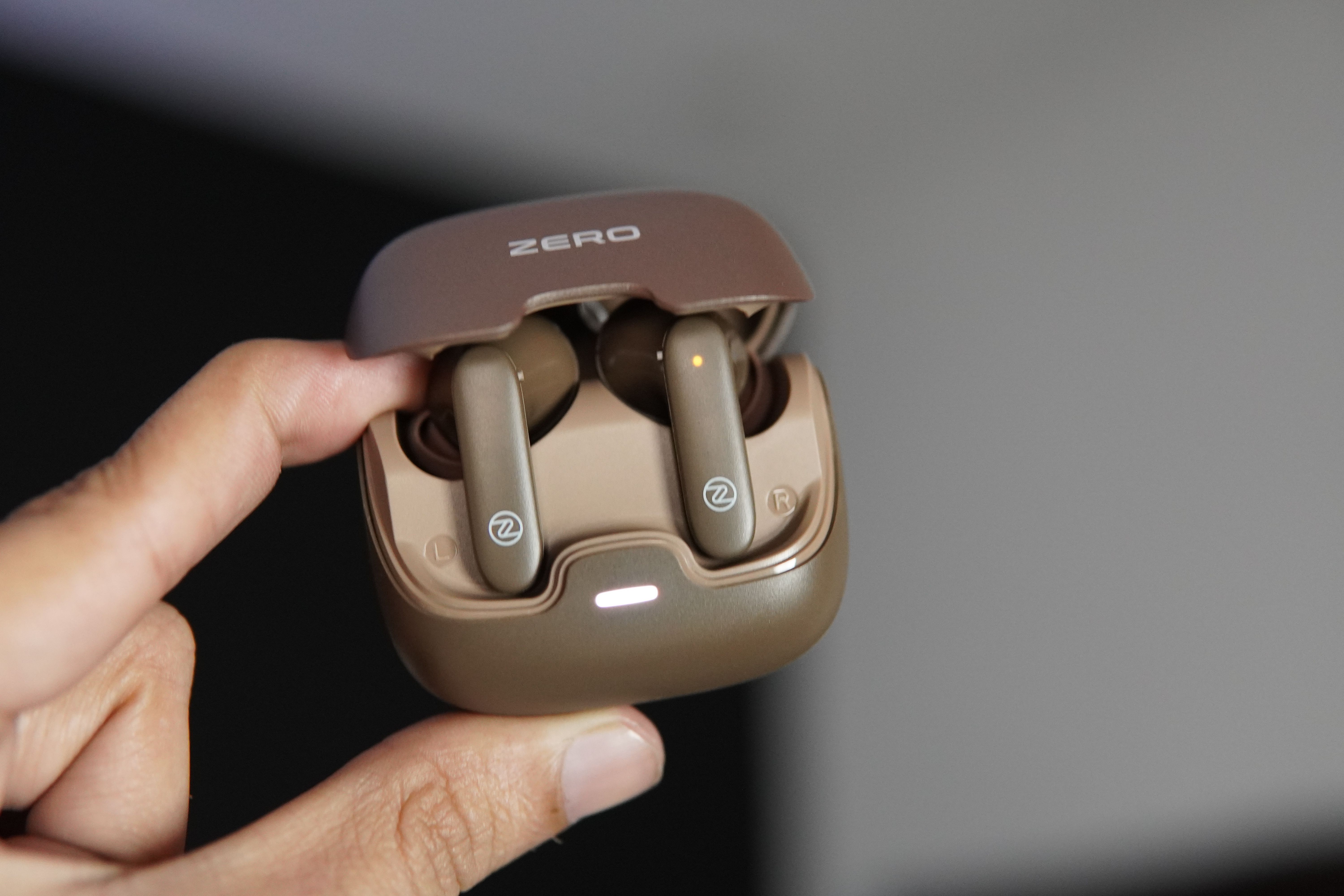 Wave Earbuds beautiful design