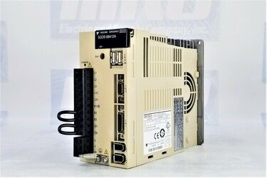 大手通販YASKAWA SGDS-08A12A IP1X SERVOPACK スイッチング電源