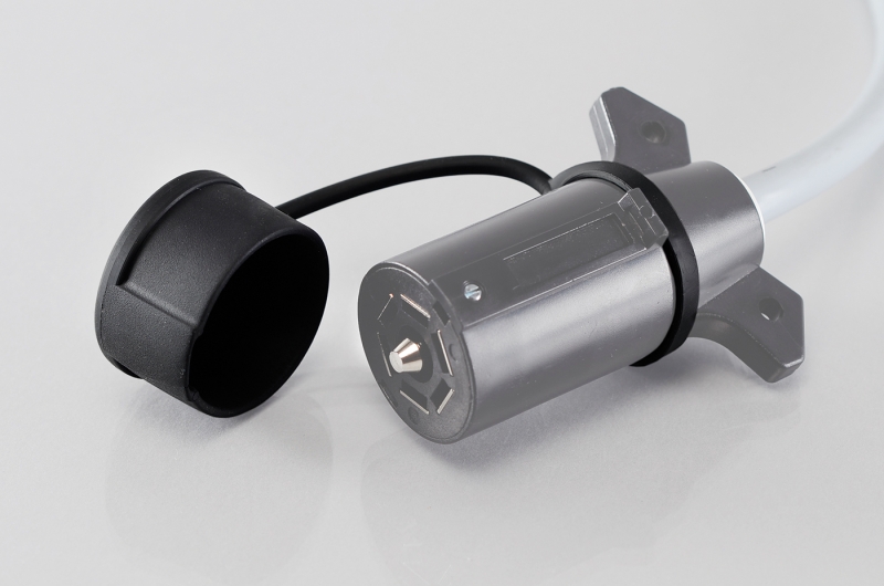 PLUG COVER 7-WAY TETHERED
