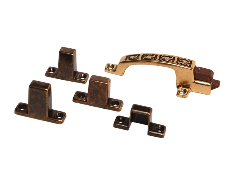 Positive Latch - with 4 strikes to fit most doors