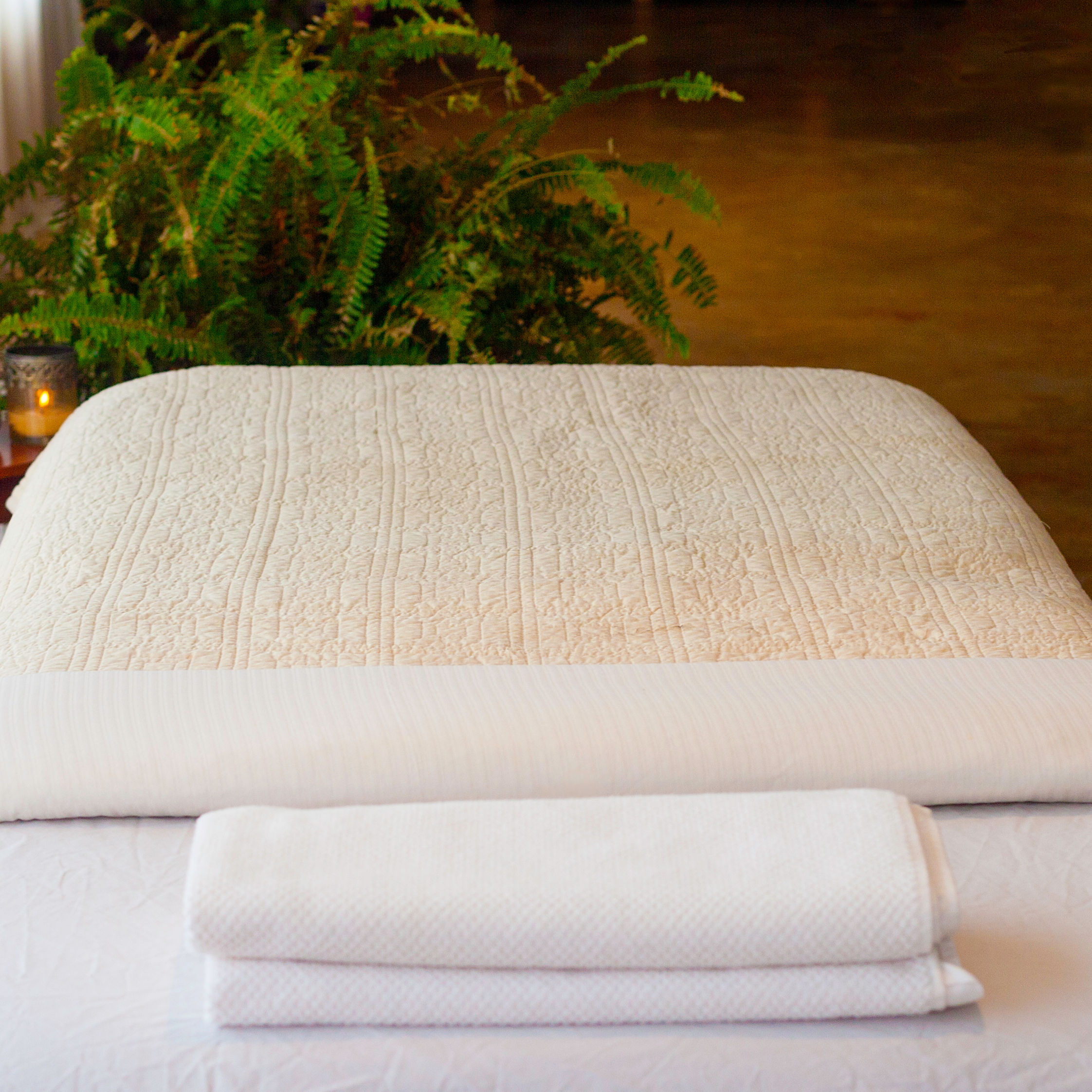 Massage table