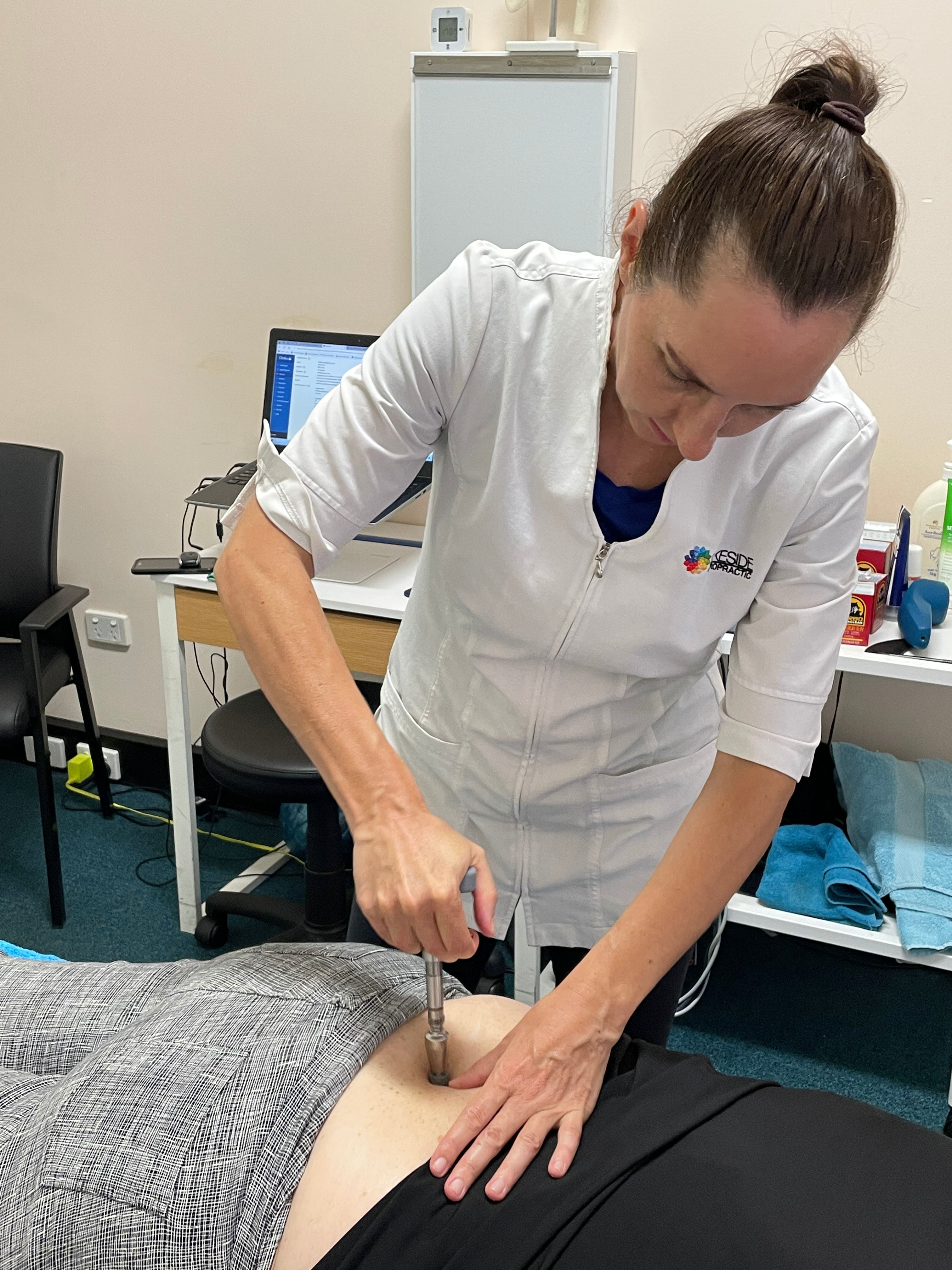 chiropractic adjustment dr schiller lakeside chiropractic joondalup perth wa