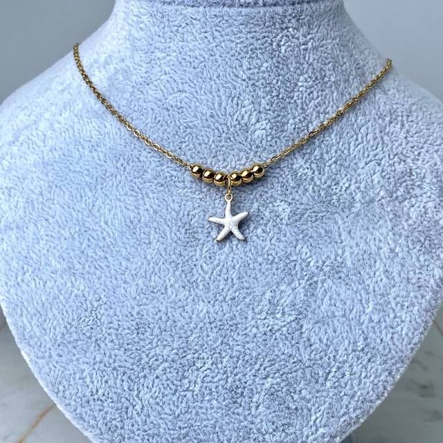 COLLAR ACERO DORADO CON BOLITAS - ESTRELLA DE MAR BLANCA