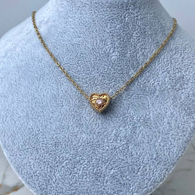 COLLAR ACERO DORADO - CORAZON MACIZO STRASS ROSA PASANTE