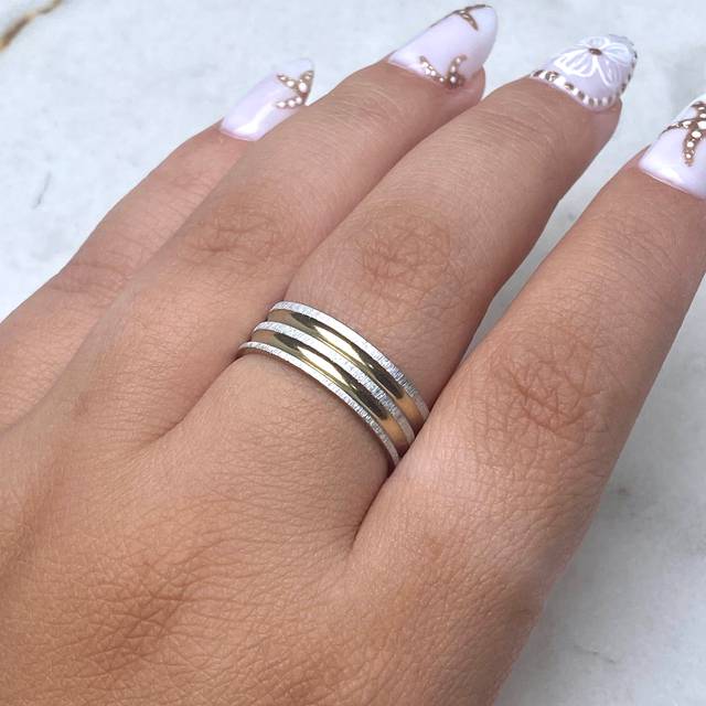 ANILLO ALIANZA 2 LINEAS DORADAS