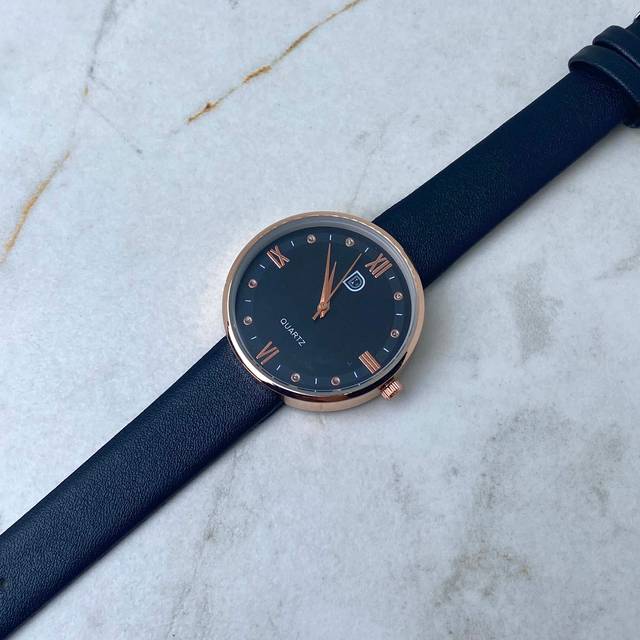 RELOJ MONTEVIDEO NEGRO